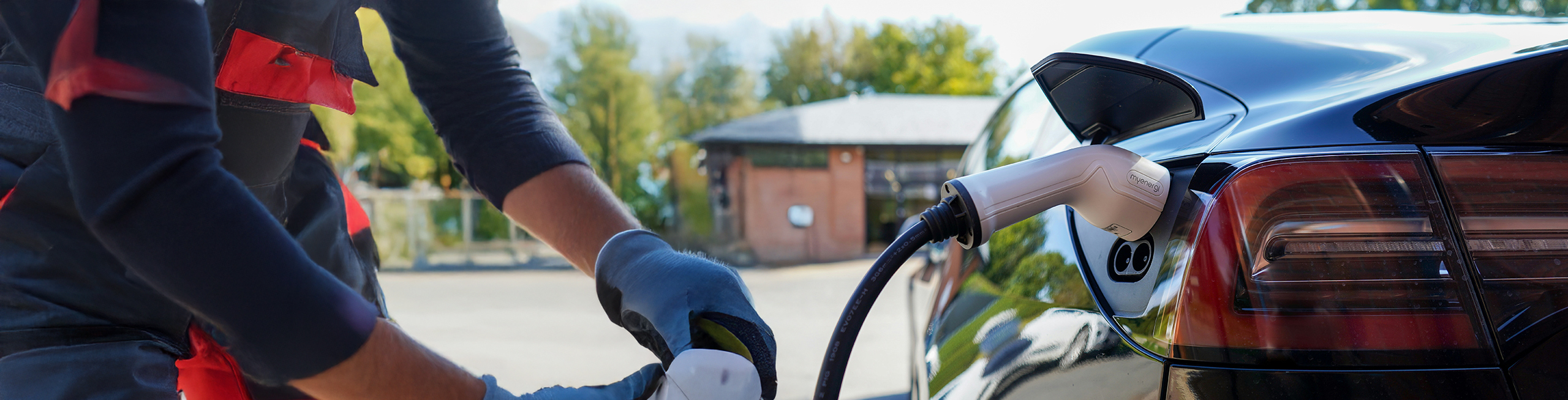 Federal Government announces its first electric vehicle strategy